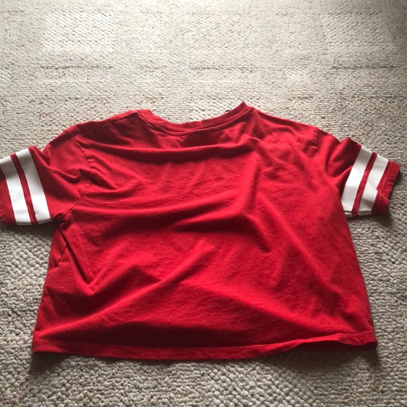 🌷Red crop top - Picture 2 of 2